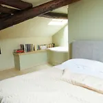 Duplex Tra Duomo E Brera 아파트