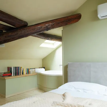 Duplex Tra Duomo E Brera Апартаменты