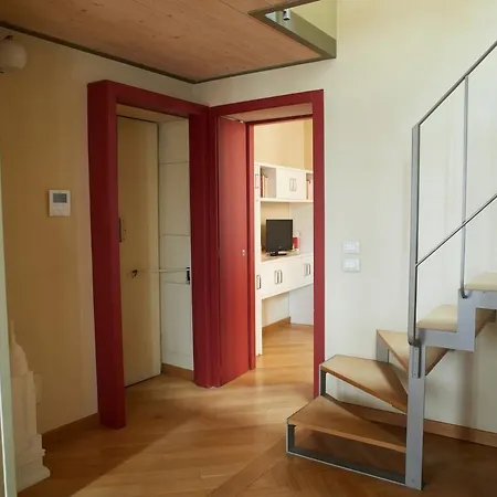 Апартаменты Duplex Tra Duomo E Brera *