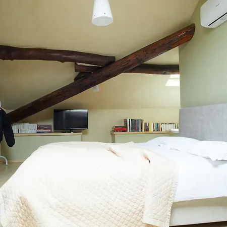 Duplex Tra Duomo E Brera Апартаменты
