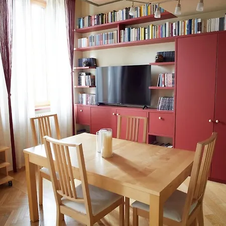 Duplex Tra Duomo E Brera Апартаменты